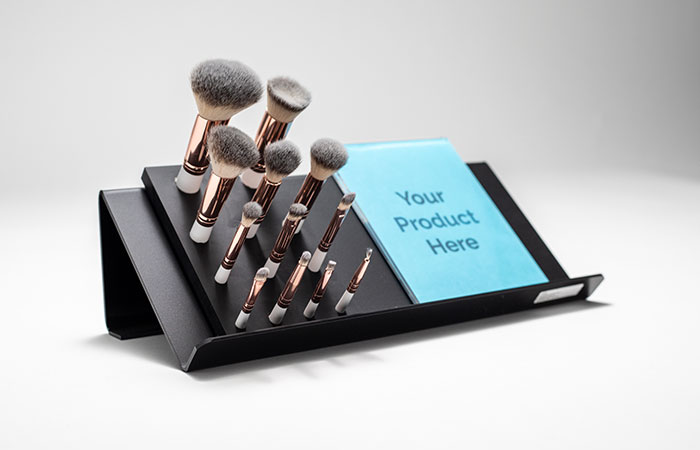 Touch and feel display showing makeup brushes.